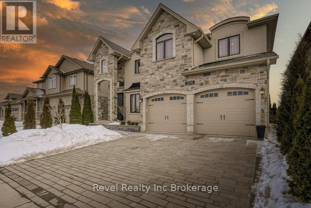 336 Munnoch Boulevard, Woodstock (Woodstock - North), Ontario  N4T 0H6 - Photo 4 - X12840592