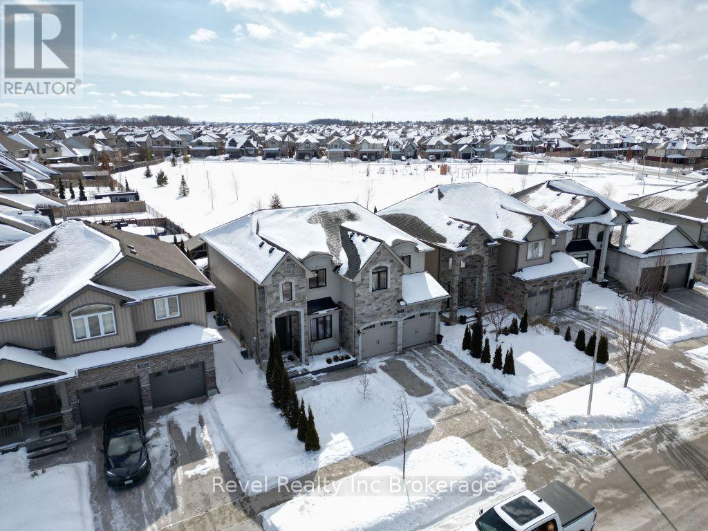 336 Munnoch Boulevard, Woodstock (Woodstock - North), Ontario  N4T 0H6 - Photo 43 - X12840592