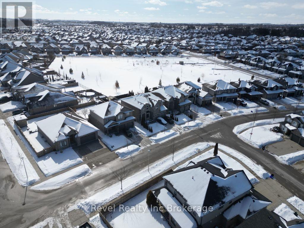 336 Munnoch Boulevard, Woodstock (Woodstock - North), Ontario  N4T 0H6 - Photo 44 - X12840592