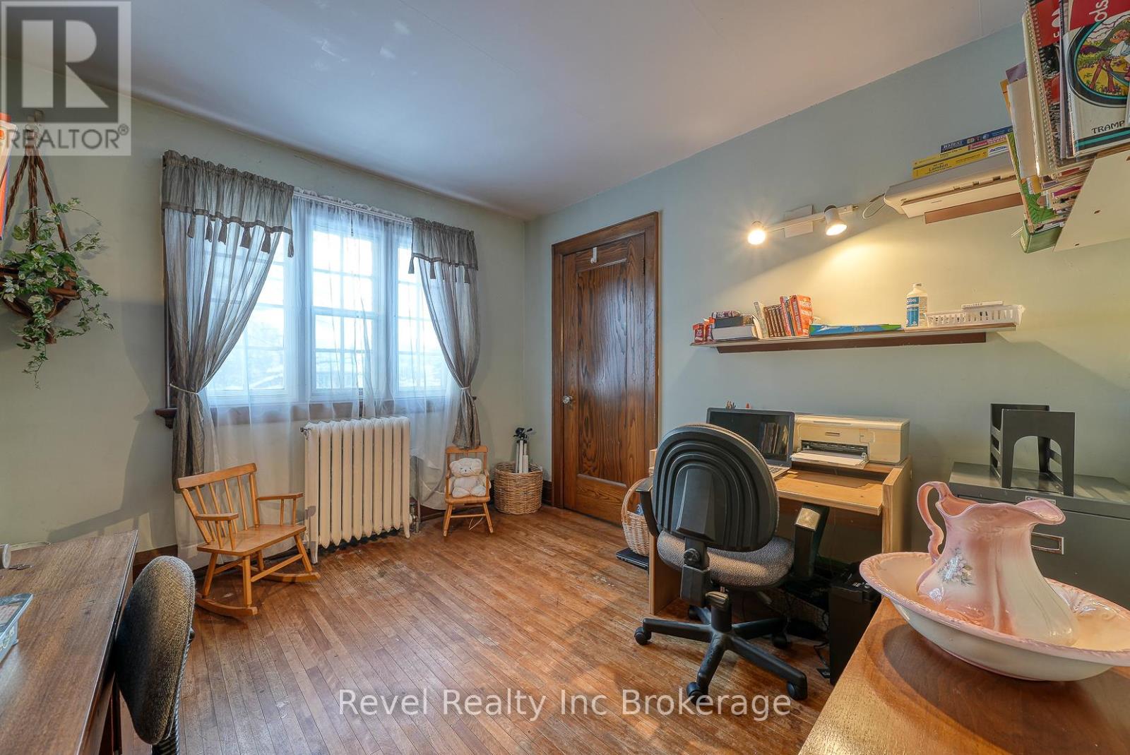 140 Vansittart Avenue, Woodstock (Woodstock - North), Ontario  N4S 6E6 - Photo 25 - X12841034