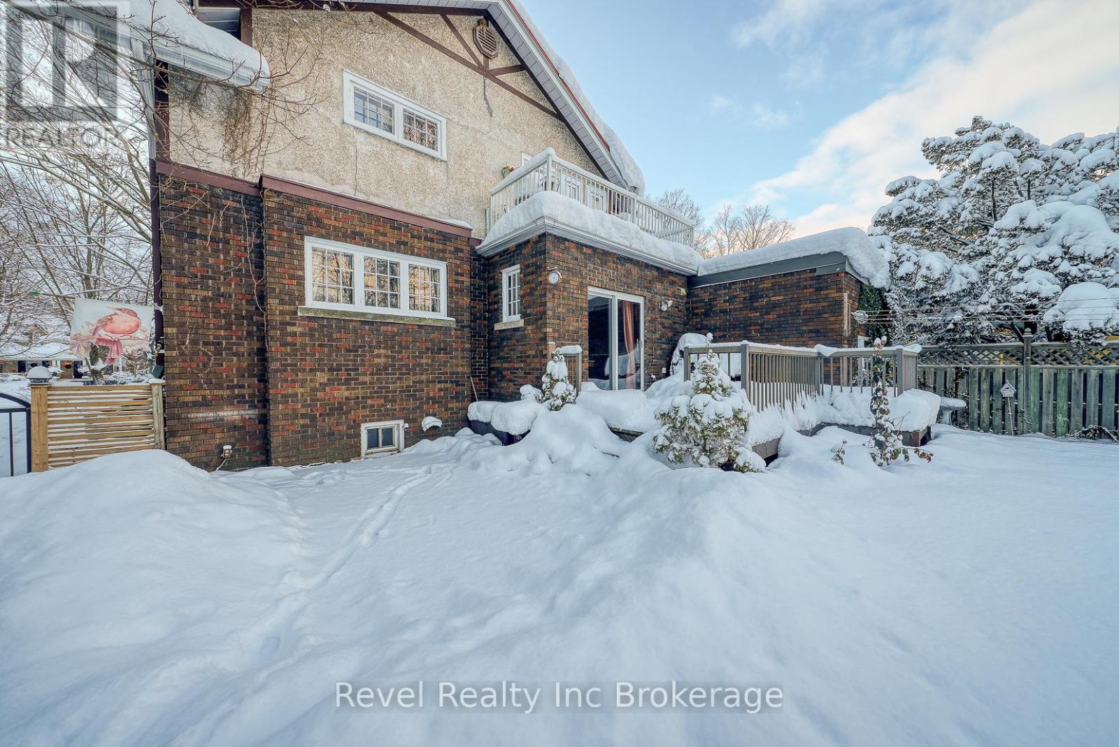 140 Vansittart Avenue, Woodstock (Woodstock - North), Ontario  N4S 6E6 - Photo 33 - X12841034