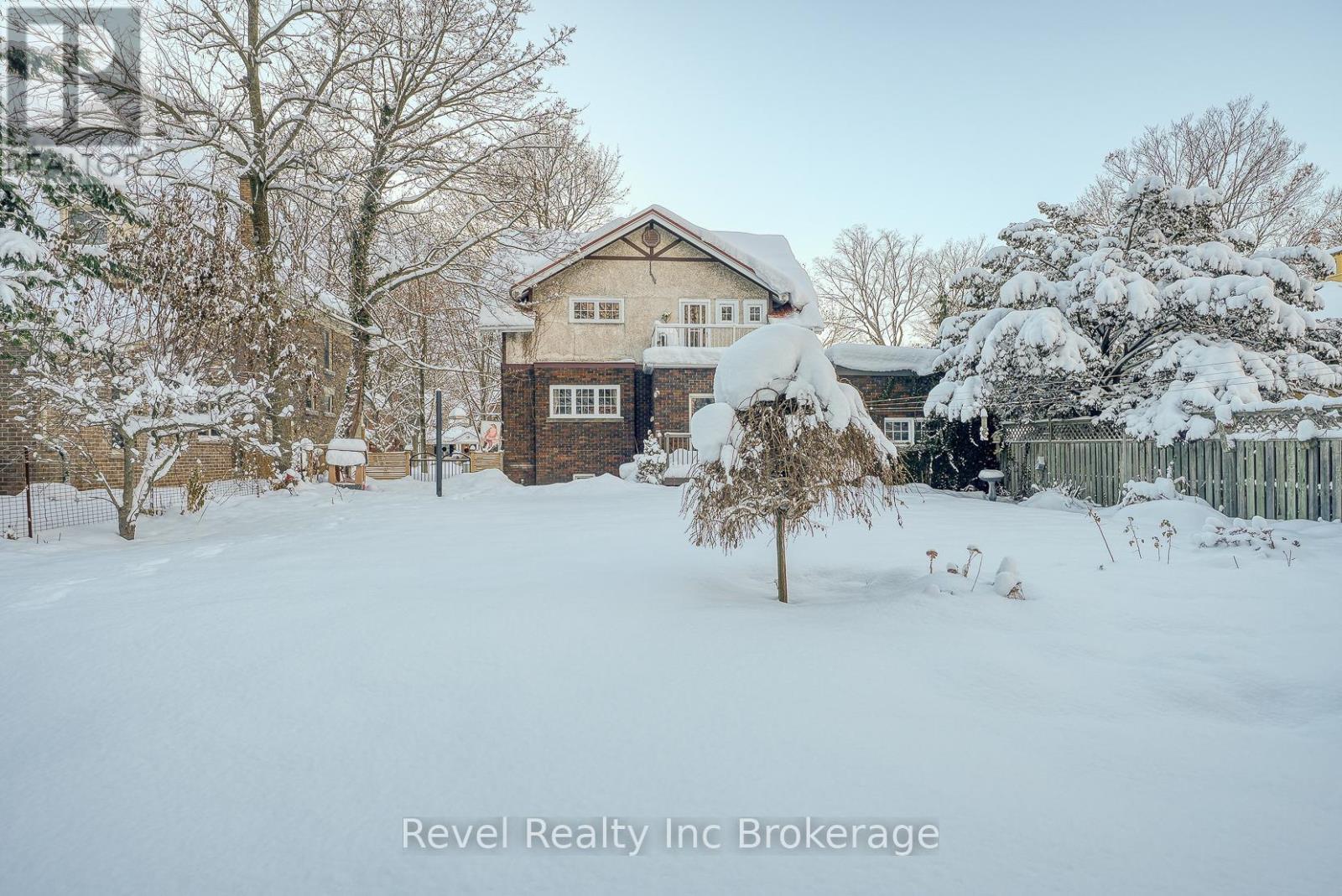 140 Vansittart Avenue, Woodstock (Woodstock - North), Ontario  N4S 6E6 - Photo 38 - X12841034