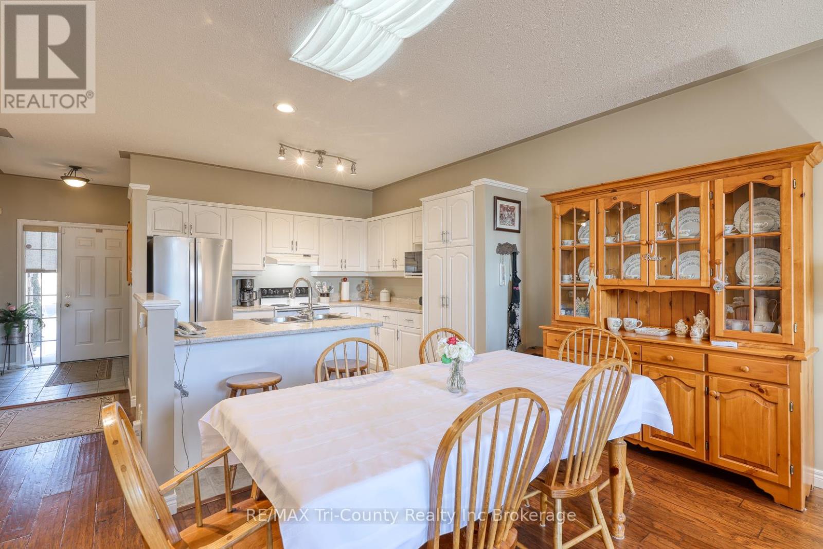 Unit 5 - 87 King Street W, Tillsonburg, Ontario  N4G 5V1 - Photo 11 - X12841276