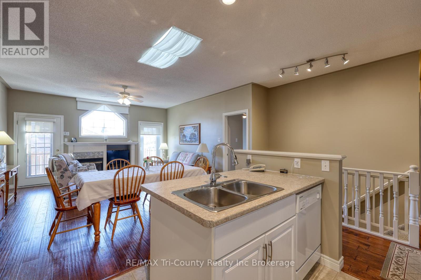 Unit 5 - 87 King Street W, Tillsonburg, Ontario  N4G 5V1 - Photo 6 - X12841276