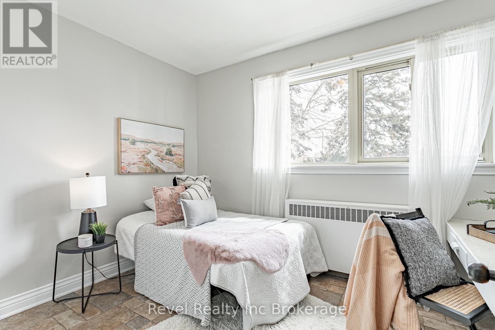 750 Alexander Street, Woodstock (Woodstock - North), Ontario  N4S 5B9 - Photo 12 - X12842632