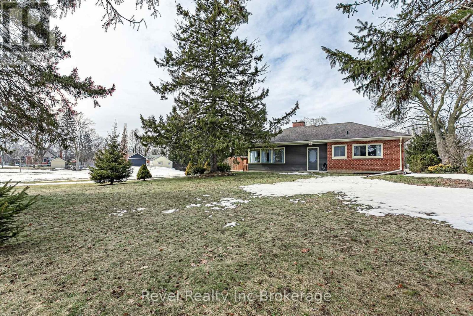 750 Alexander Street, Woodstock (Woodstock - North), Ontario  N4S 5B9 - Photo 25 - X12842632