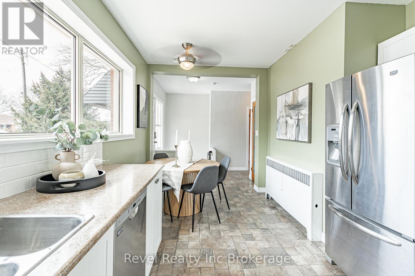 750 Alexander Street, Woodstock (Woodstock - North), Ontario  N4S 5B9 - Photo 5 - X12842632