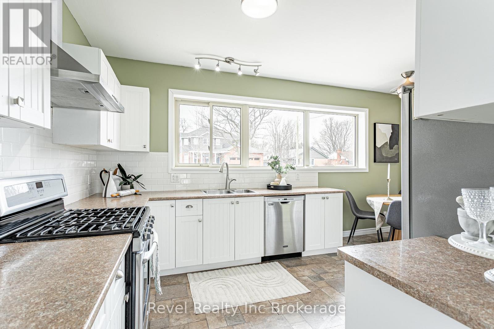 750 Alexander Street, Woodstock (Woodstock - North), Ontario  N4S 5B9 - Photo 8 - X12842632