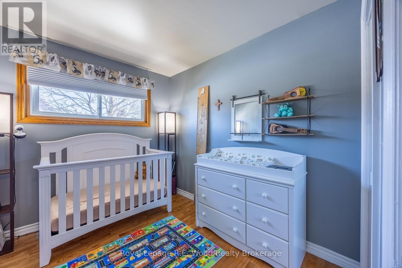 11 Glenwood Road, Ingersoll (Ingersoll - South), Ontario  N5C 3N7 - Photo 14 - X12843084