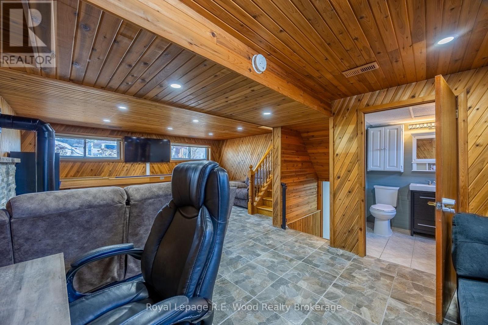 11 Glenwood Road, Ingersoll (Ingersoll - South), Ontario  N5C 3N7 - Photo 20 - X12843084