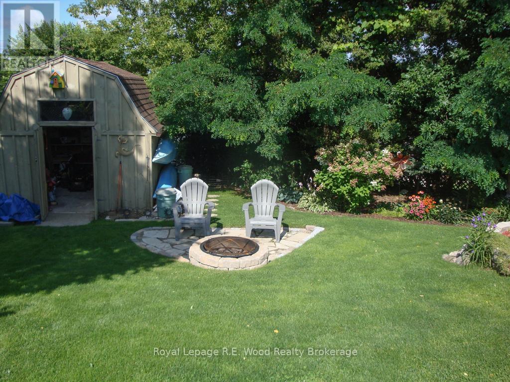 11 Glenwood Road, Ingersoll (Ingersoll - South), Ontario  N5C 3N7 - Photo 37 - X12843084