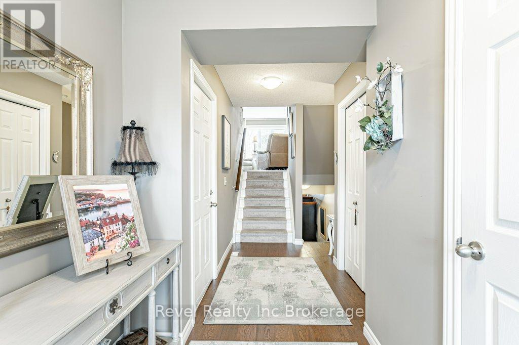 8 - 176 Ferguson Drive, Woodstock (Woodstock - South), Ontario  N4V 0C6 - Photo 15 - X12843406