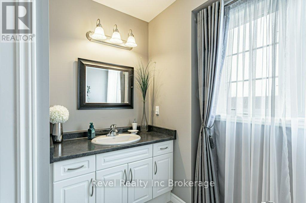 8 - 176 Ferguson Drive, Woodstock (Woodstock - South), Ontario  N4V 0C6 - Photo 23 - X12843406