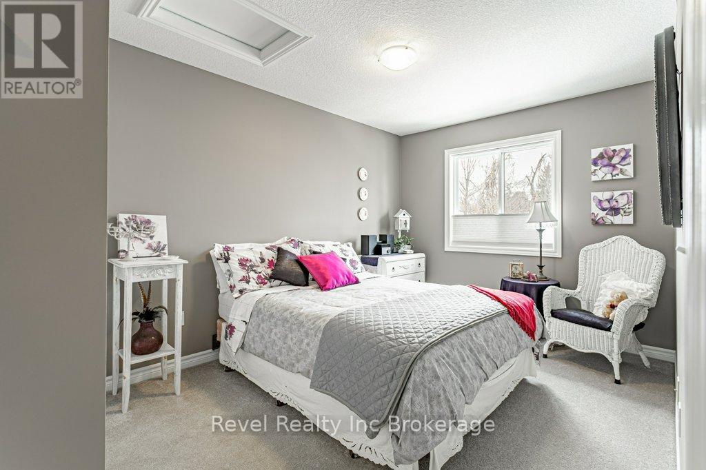 8 - 176 Ferguson Drive, Woodstock (Woodstock - South), Ontario  N4V 0C6 - Photo 30 - X12843406