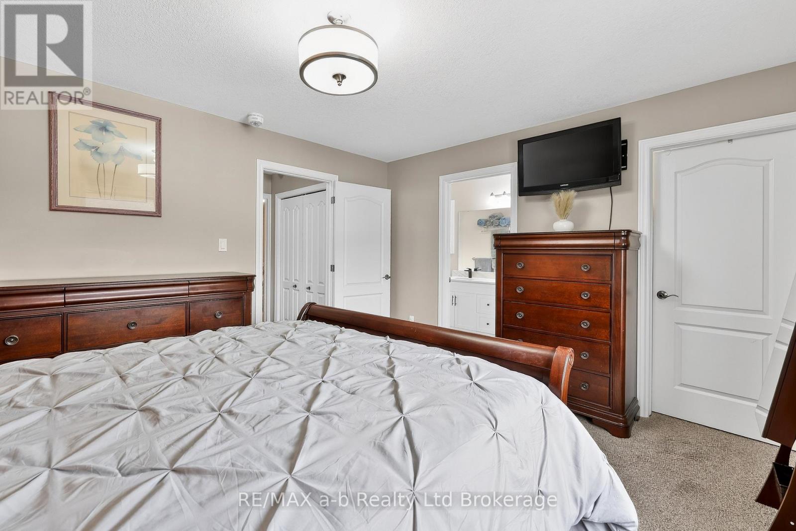 87 Walker Road, Ingersoll (Ingersoll - South), Ontario  N5C 0C3 - Photo 19 - X12843558