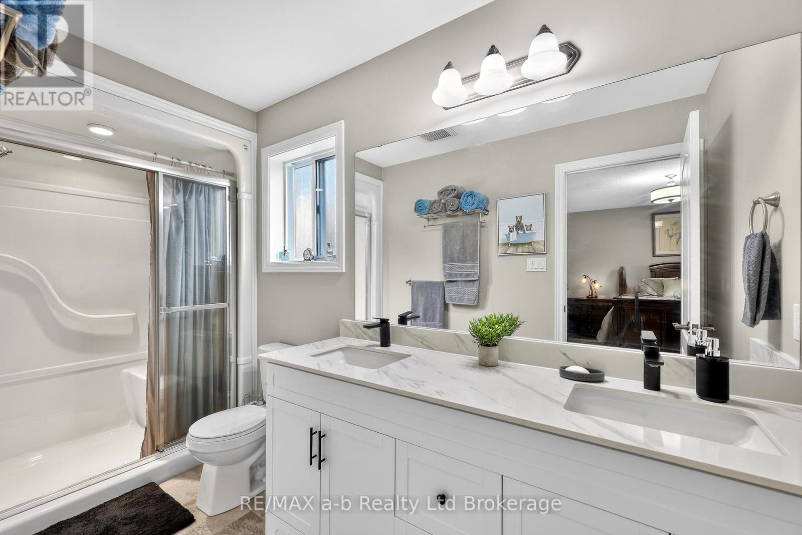 87 Walker Road, Ingersoll (Ingersoll - South), Ontario  N5C 0C3 - Photo 20 - X12843558