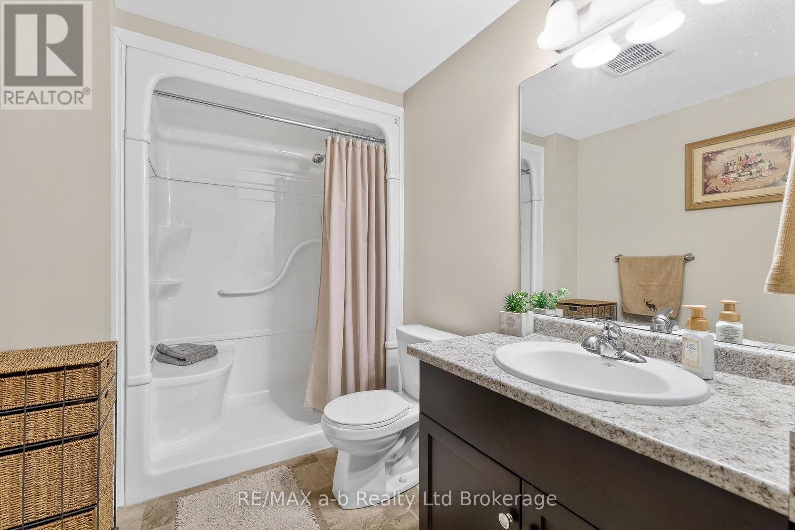 87 Walker Road, Ingersoll (Ingersoll - South), Ontario  N5C 0C3 - Photo 32 - X12843558