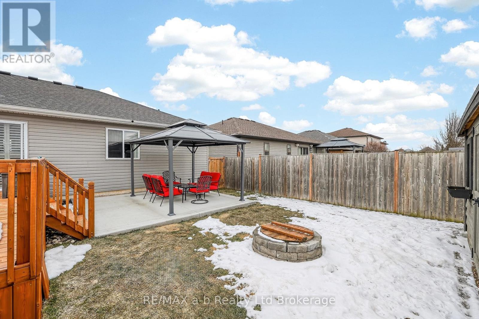 87 Walker Road, Ingersoll (Ingersoll - South), Ontario  N5C 0C3 - Photo 43 - X12843558