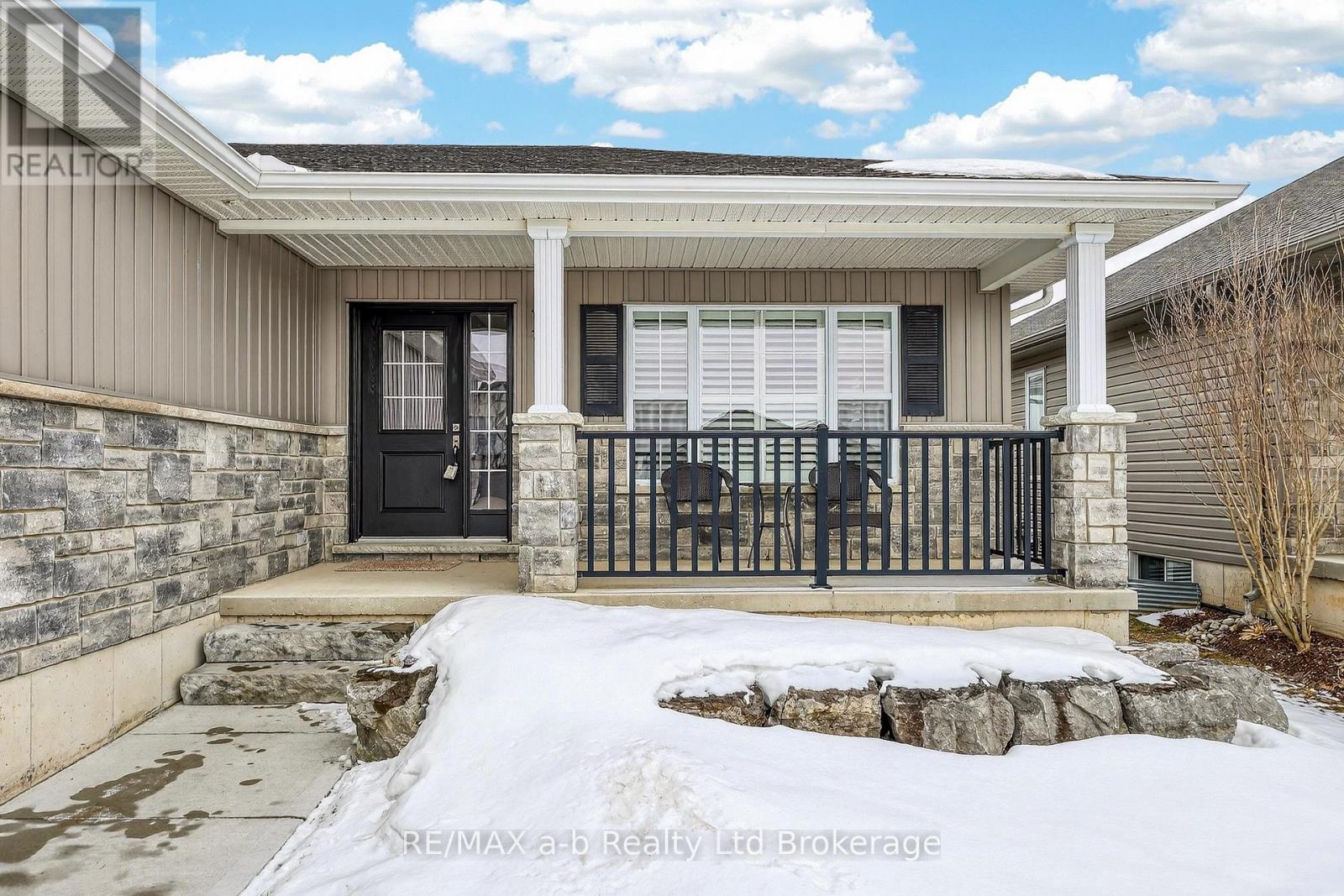 87 Walker Road, Ingersoll (Ingersoll - South), Ontario  N5C 0C3 - Photo 45 - X12843558