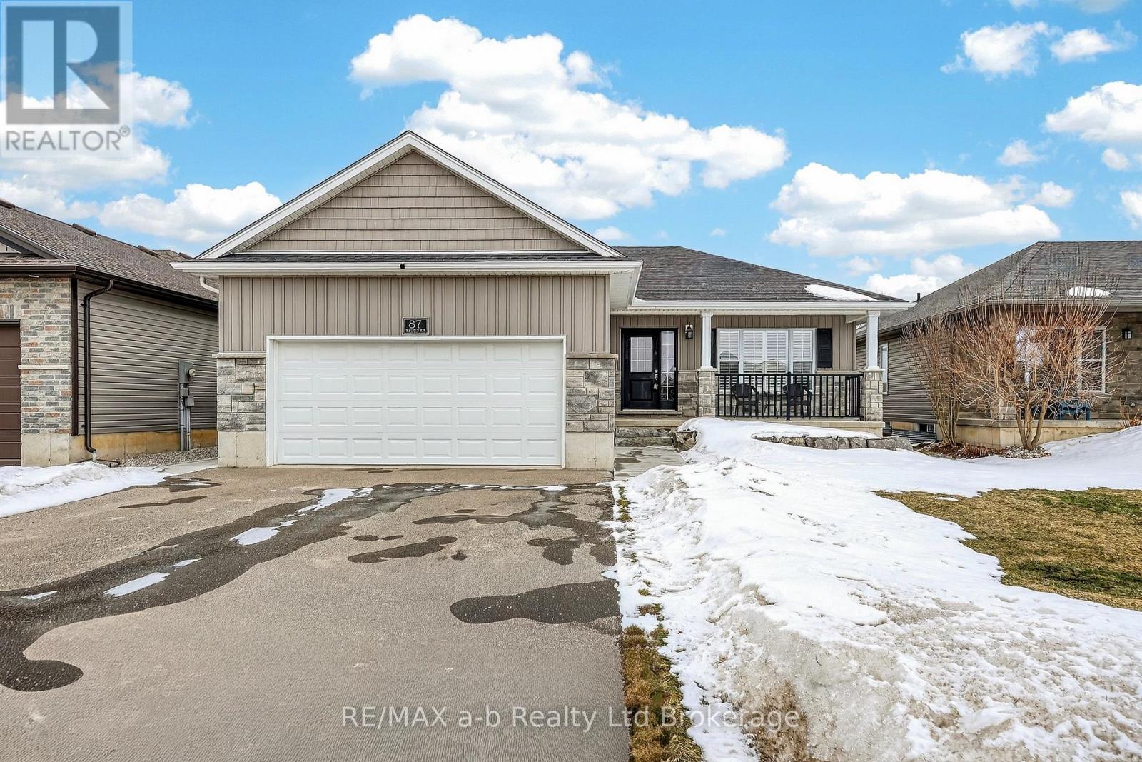 87 Walker Road, Ingersoll (Ingersoll - South), Ontario  N5C 0C3 - Photo 46 - X12843558