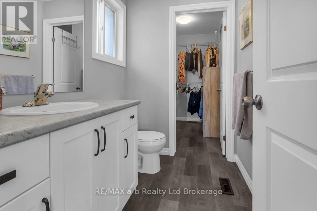 242 Wilson Avenue, Tillsonburg, Ontario  N4G 0H4 - Photo 24 - X12843874