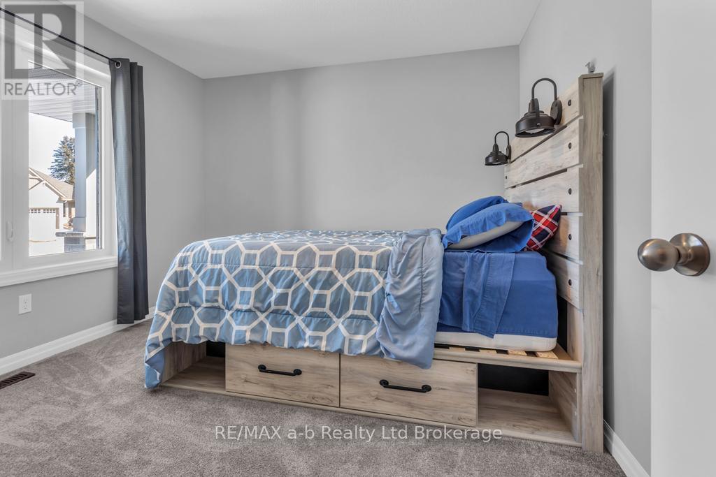 242 Wilson Avenue, Tillsonburg, Ontario  N4G 0H4 - Photo 29 - X12843874