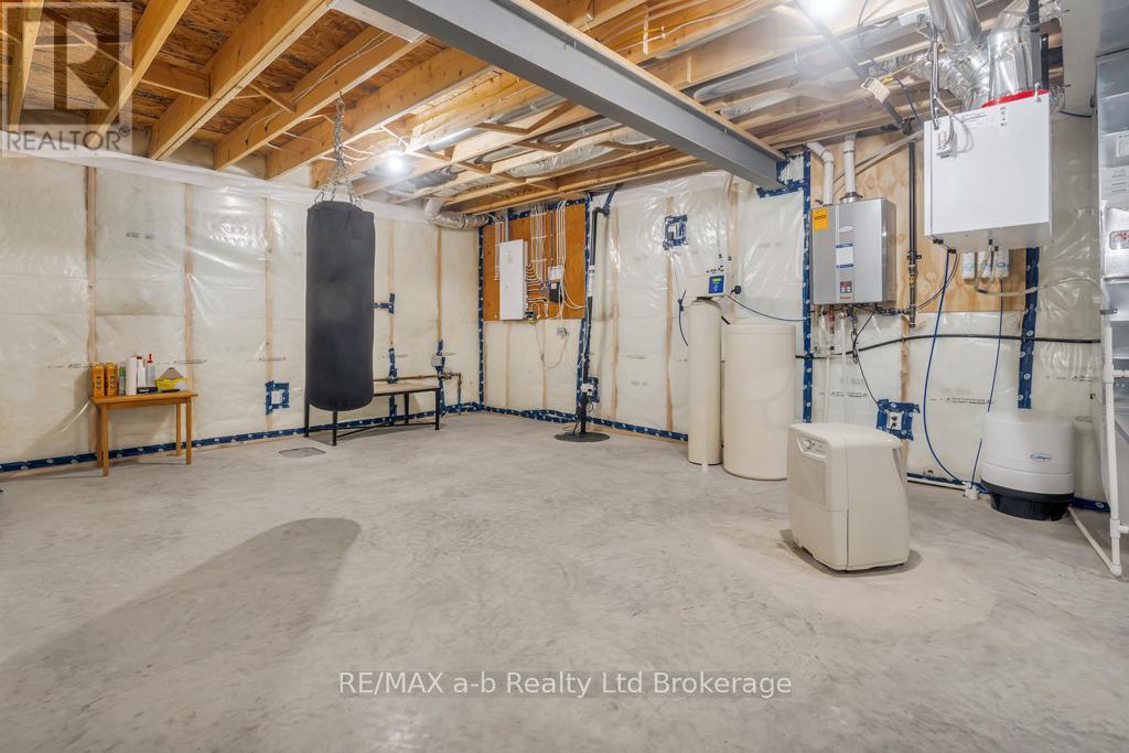 242 Wilson Avenue, Tillsonburg, Ontario  N4G 0H4 - Photo 31 - X12843874