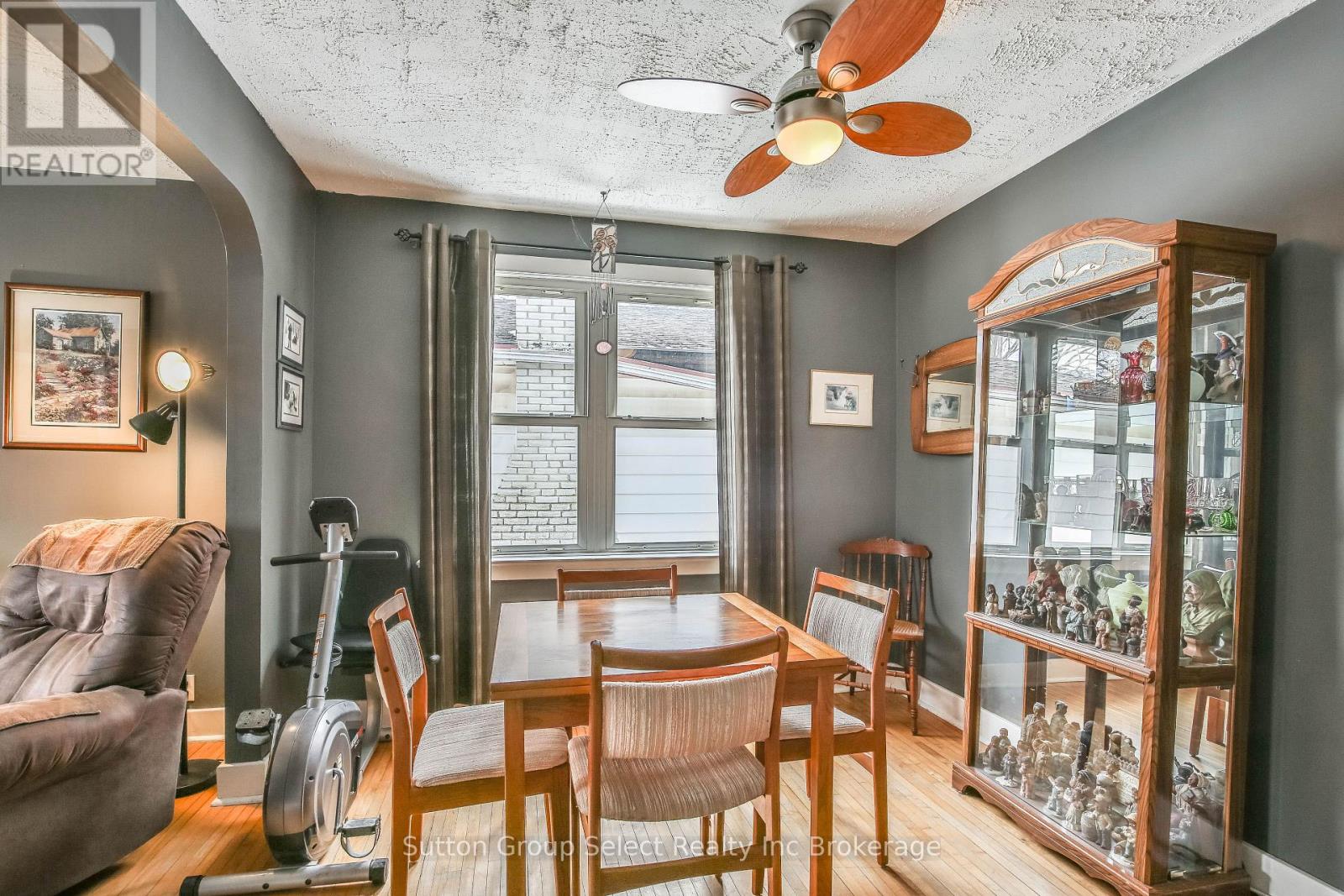 156 Charles Street E, Ingersoll (Ingersoll - South), Ontario  N5C 1K2 - Photo 16 - X12844292