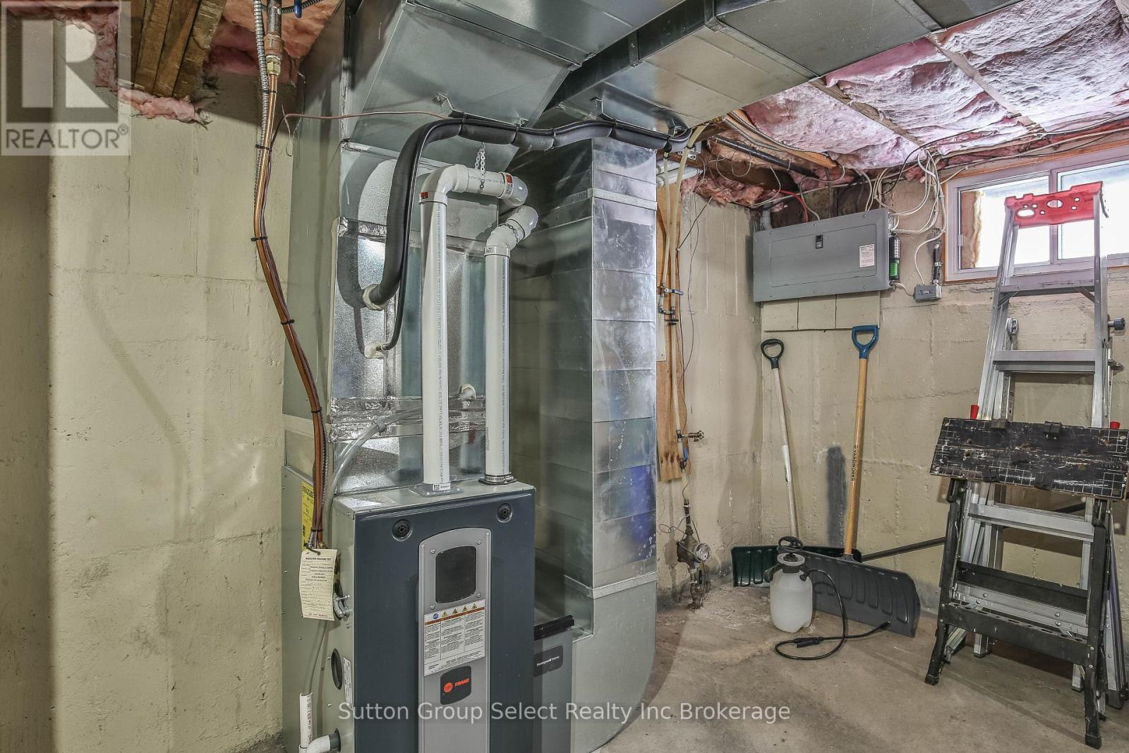 156 Charles Street E, Ingersoll (Ingersoll - South), Ontario  N5C 1K2 - Photo 23 - X12844292