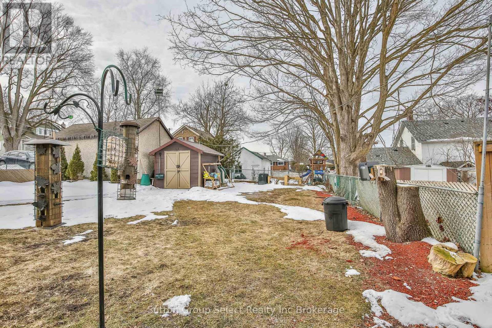 156 Charles Street E, Ingersoll (Ingersoll - South), Ontario  N5C 1K2 - Photo 25 - X12844292