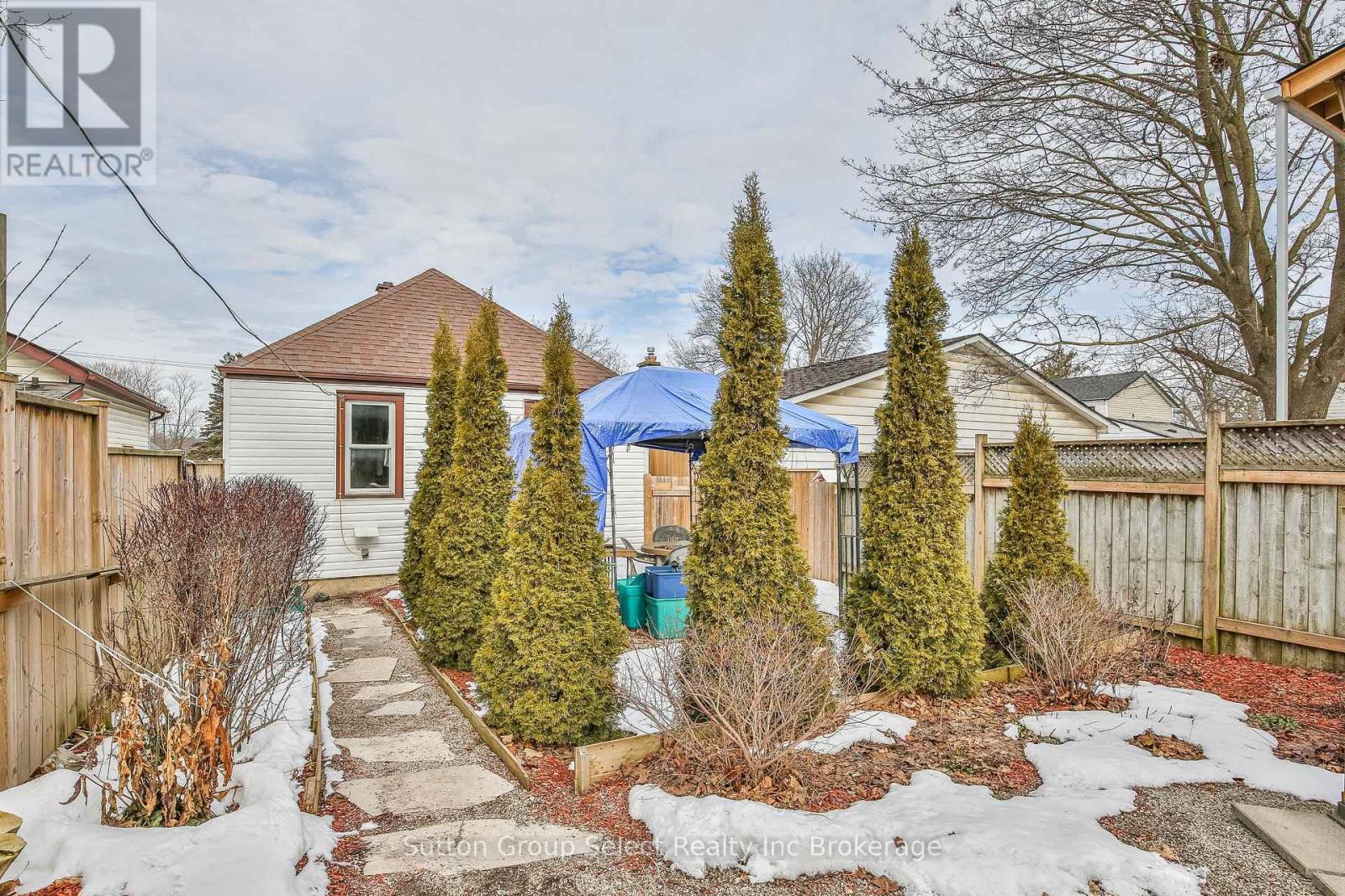 156 Charles Street E, Ingersoll (Ingersoll - South), Ontario  N5C 1K2 - Photo 26 - X12844292