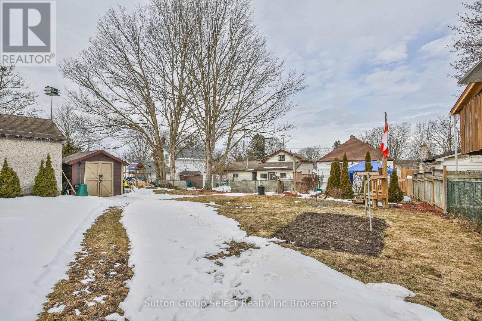 156 Charles Street E, Ingersoll (Ingersoll - South), Ontario  N5C 1K2 - Photo 30 - X12844292