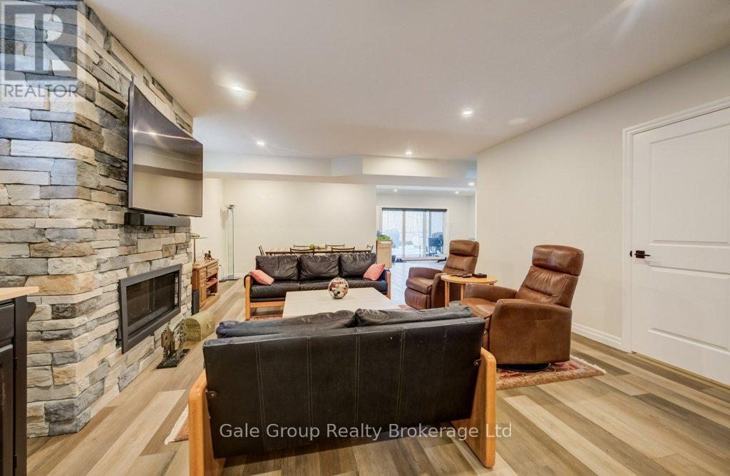 177 Tamarack Boulevard, Woodstock (Woodstock - North), Ontario  N4S 0E2 - Photo 30 - X12844506