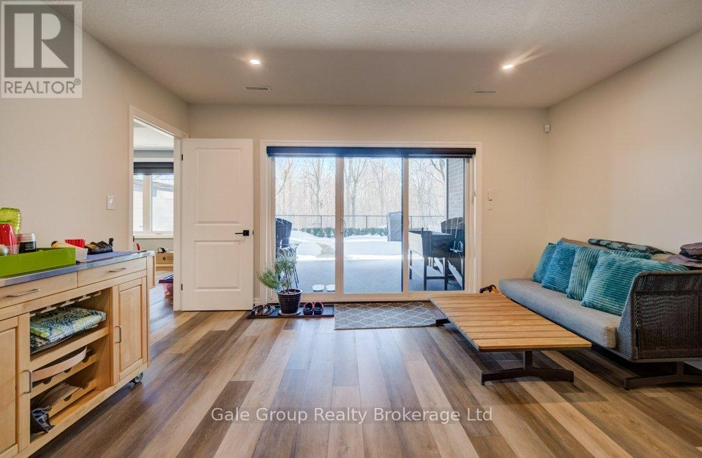 177 Tamarack Boulevard, Woodstock (Woodstock - North), Ontario  N4S 0E2 - Photo 32 - X12844506