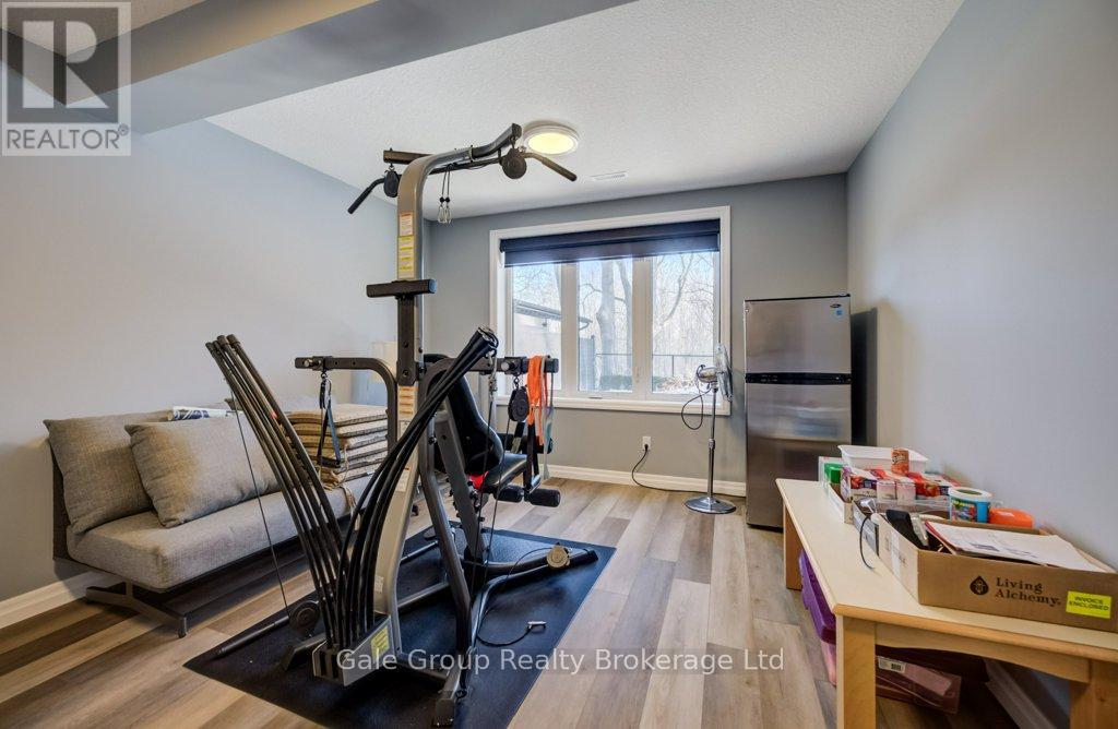 177 Tamarack Boulevard, Woodstock (Woodstock - North), Ontario  N4S 0E2 - Photo 34 - X12844506