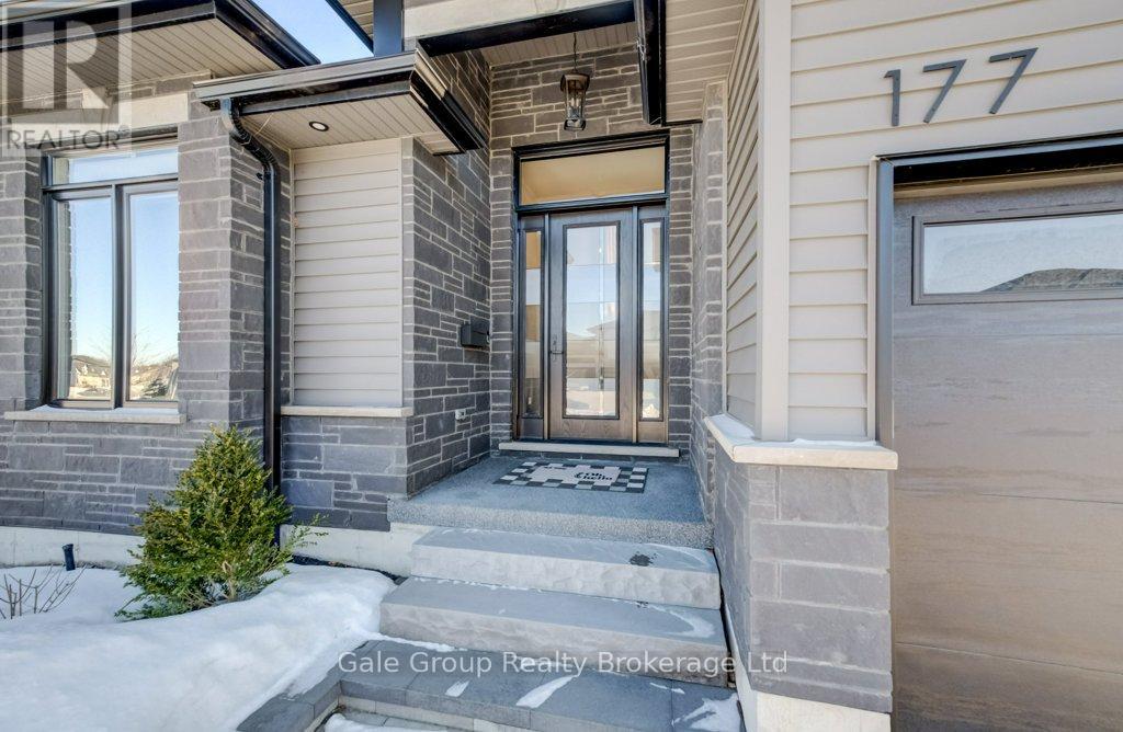 177 Tamarack Boulevard, Woodstock (Woodstock - North), Ontario  N4S 0E2 - Photo 4 - X12844506