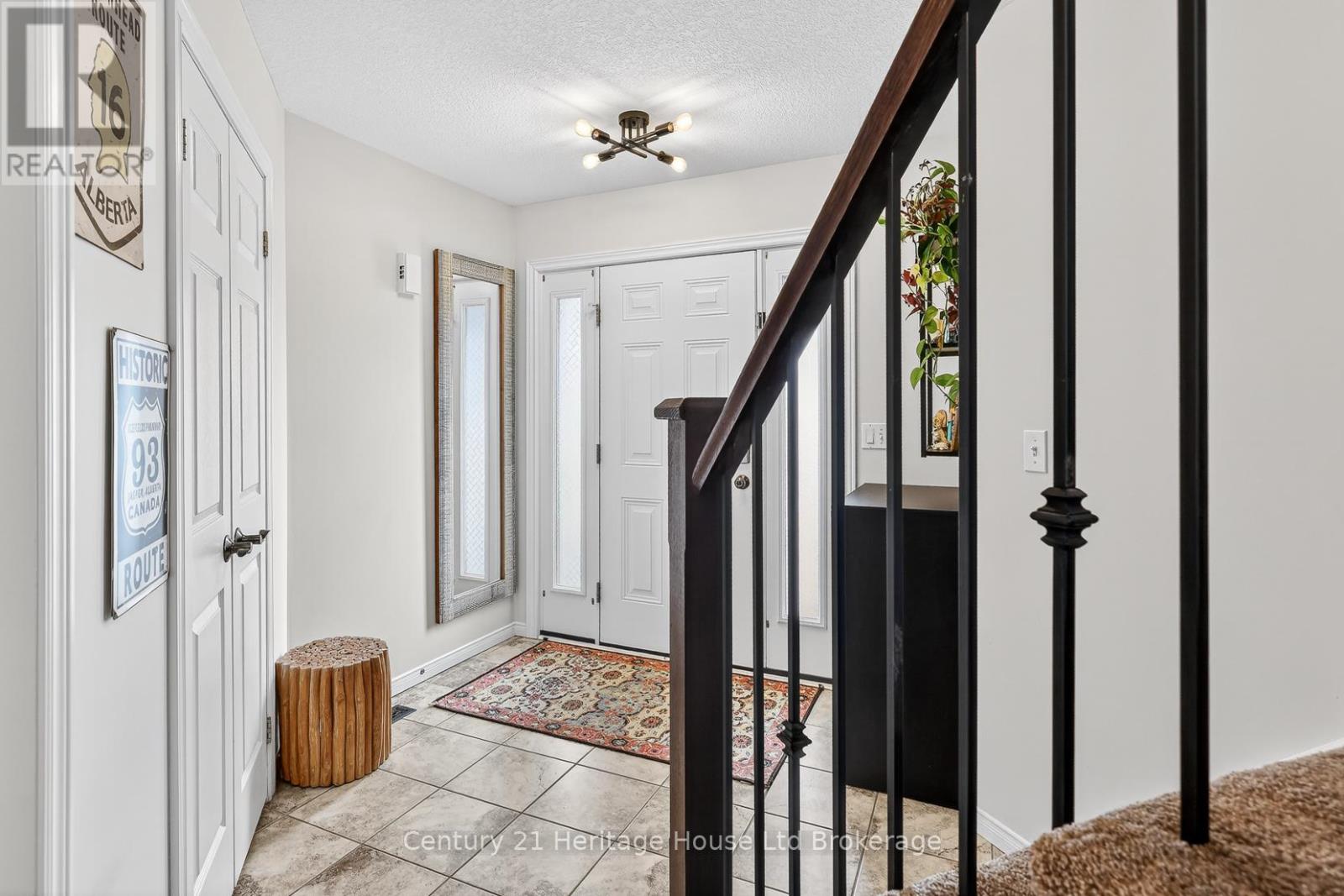 464 Champlain Avenue, Woodstock (Woodstock - South), Ontario  N4V 0A7 - Photo 5 - X12845322