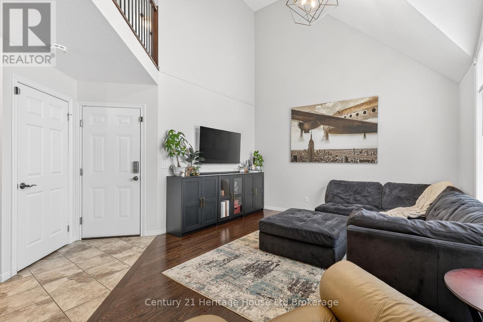 464 Champlain Avenue, Woodstock (Woodstock - South), Ontario  N4V 0A7 - Photo 8 - X12845322