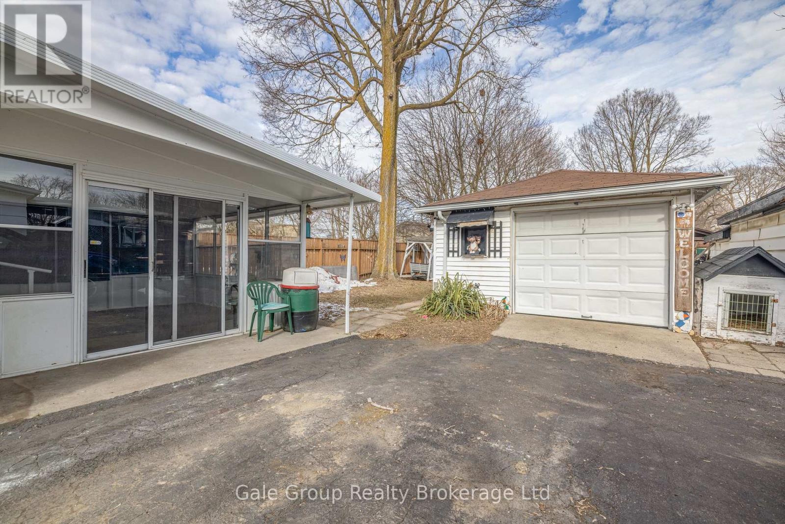 528 South Street, London East (East K), Ontario  N6B 1C3 - Photo 16 - X12847780