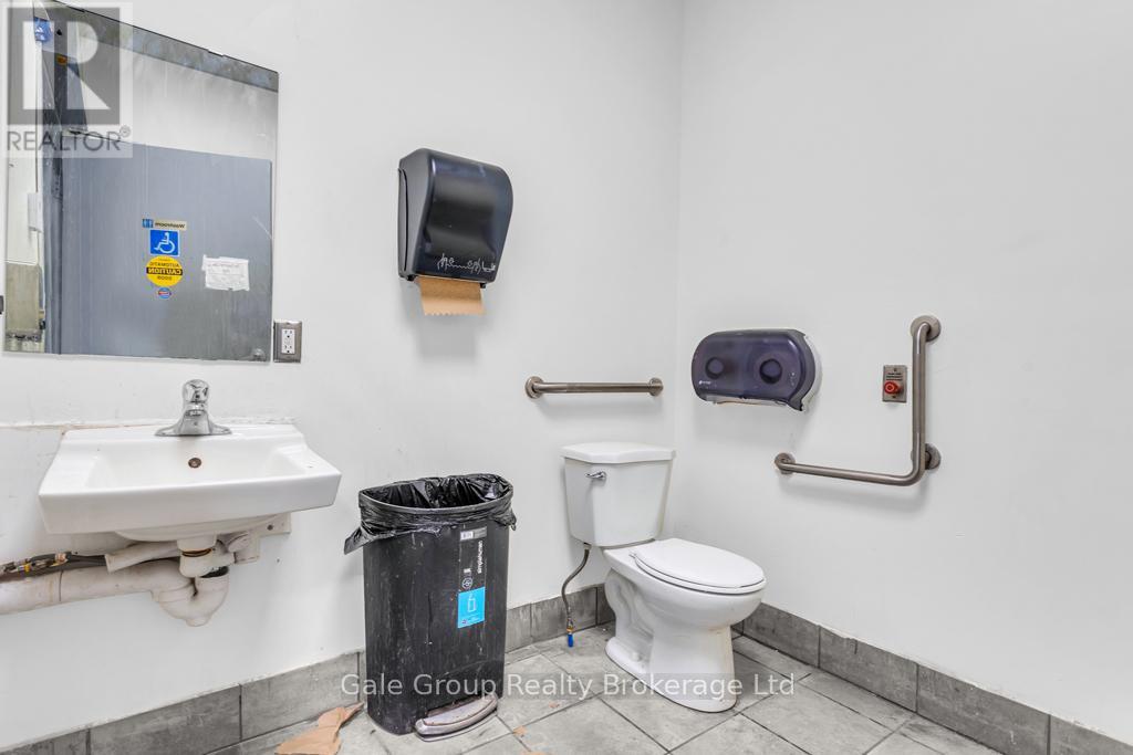 3 - 300 Main Street, Woodstock (Woodstock - South), Ontario  N4S 1T3 - Photo 11 - X12849700