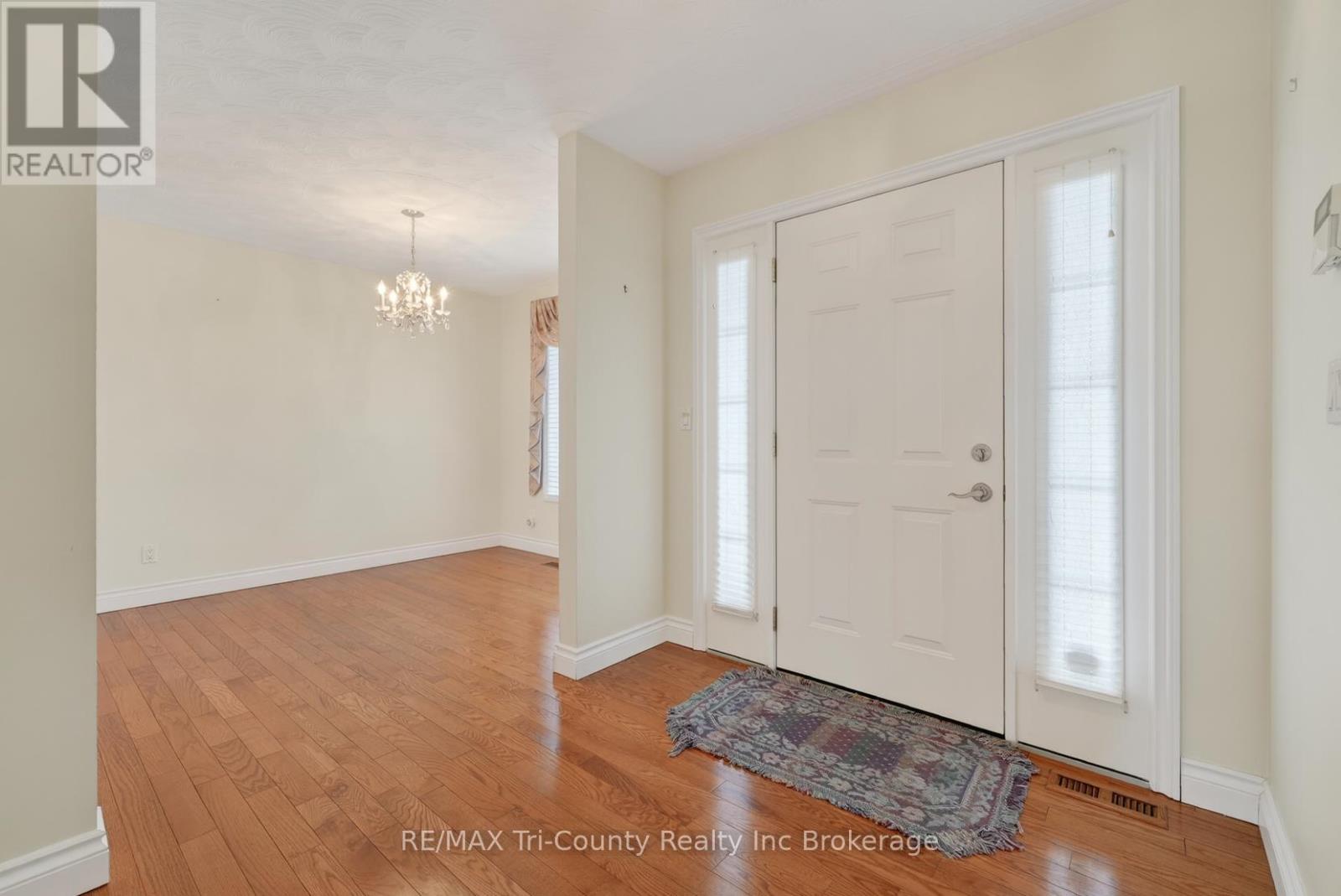 14 Yeager Avenue, Norfolk (Simcoe), Ontario  N3Y 5M6 - Photo 13 - X12850160