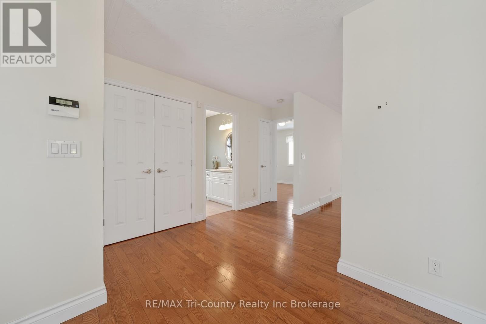 14 Yeager Avenue, Norfolk (Simcoe), Ontario  N3Y 5M6 - Photo 15 - X12850160