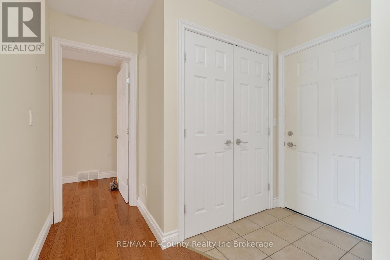 14 Yeager Avenue, Norfolk (Simcoe), Ontario  N3Y 5M6 - Photo 24 - X12850160