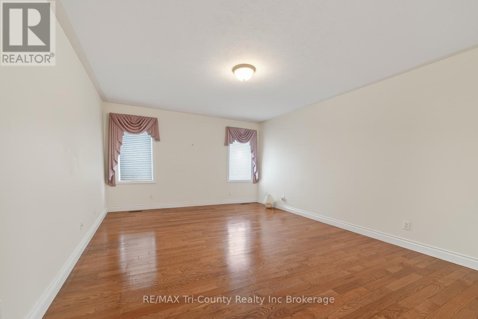 14 Yeager Avenue, Norfolk (Simcoe), Ontario  N3Y 5M6 - Photo 26 - X12850160