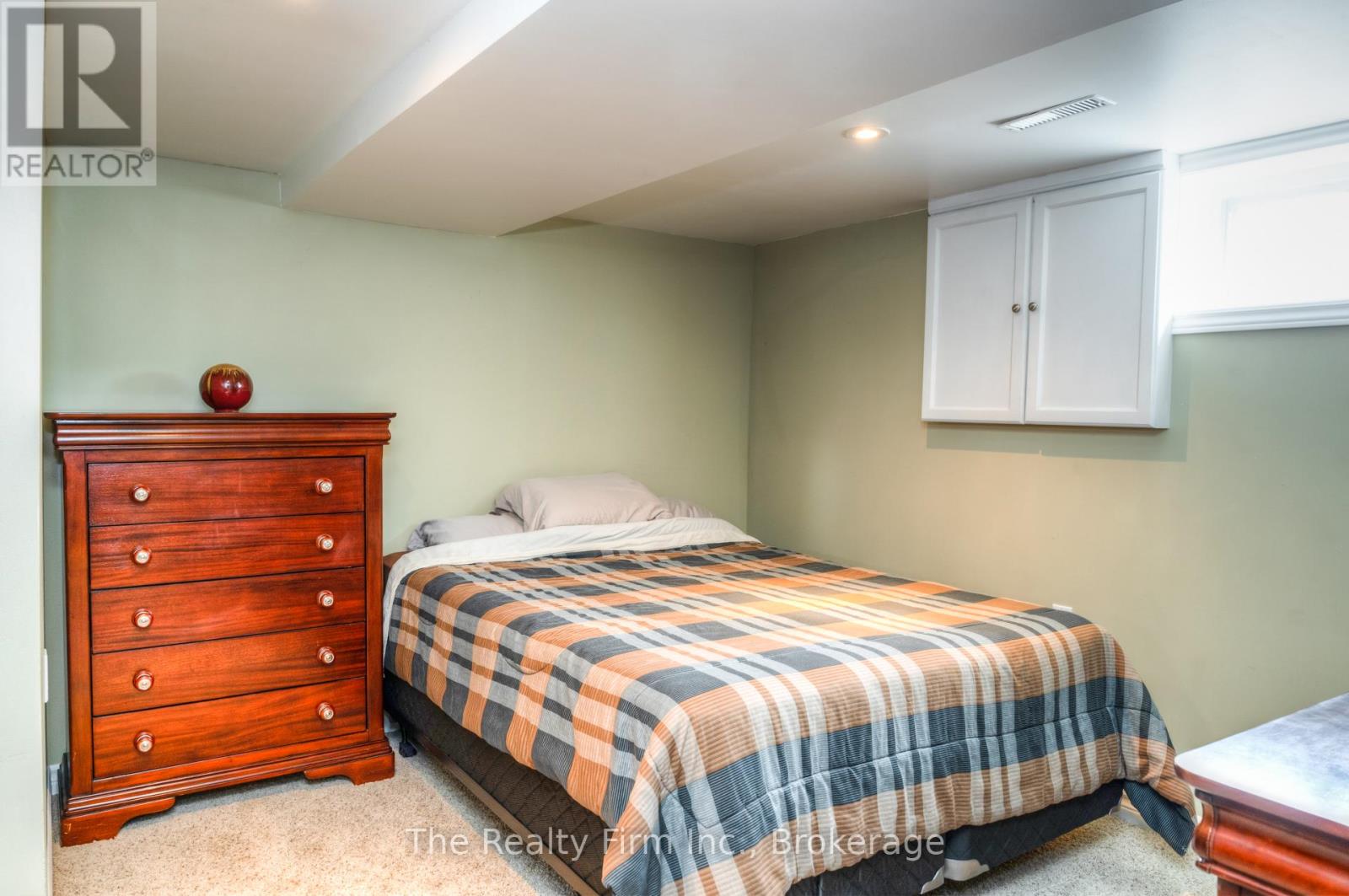 46 2 Avenue, Kitchener, Ontario  N2C 1N5 - Photo 26 - X12851842