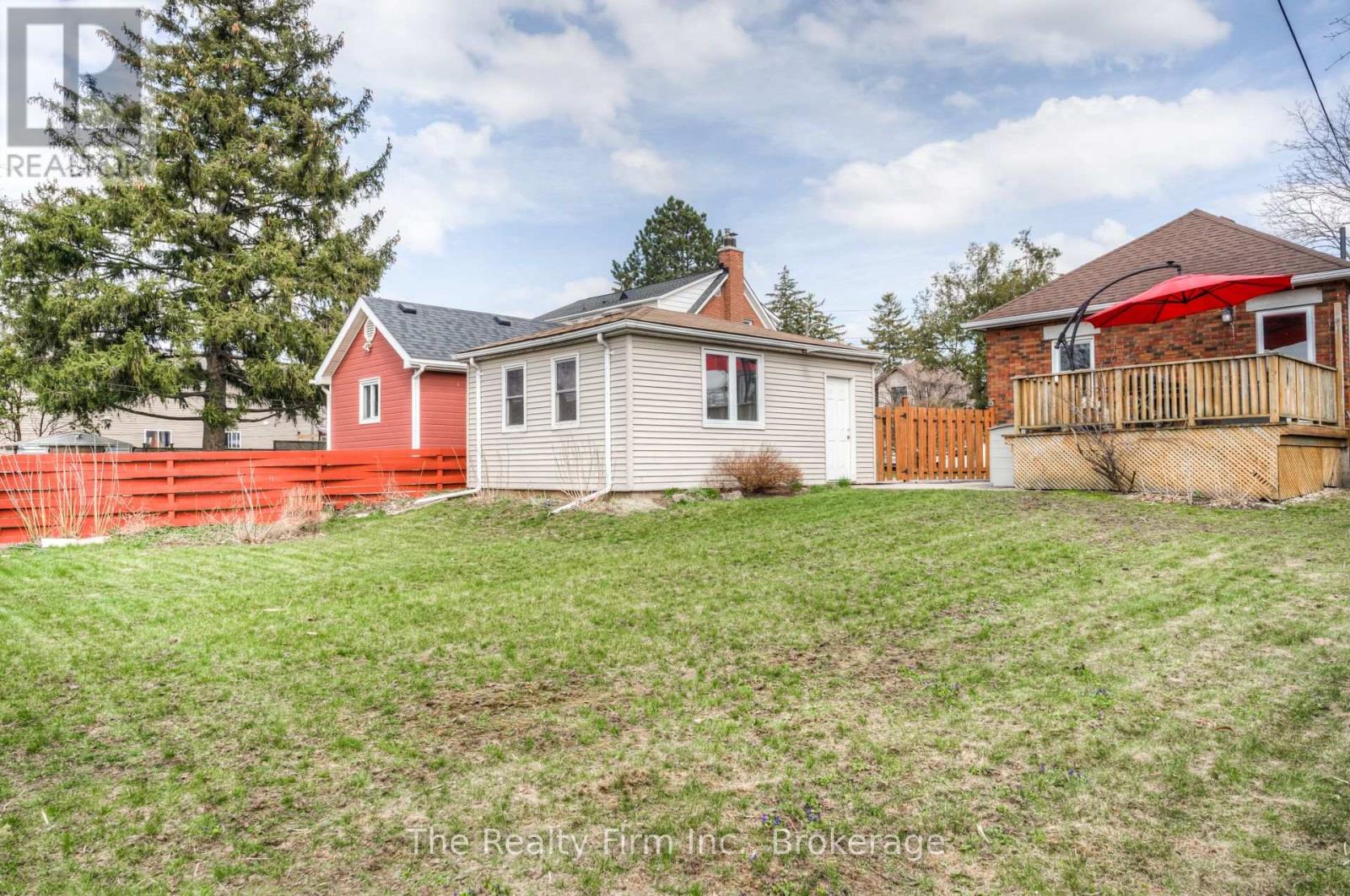 46 2 Avenue, Kitchener, Ontario  N2C 1N5 - Photo 34 - X12851842