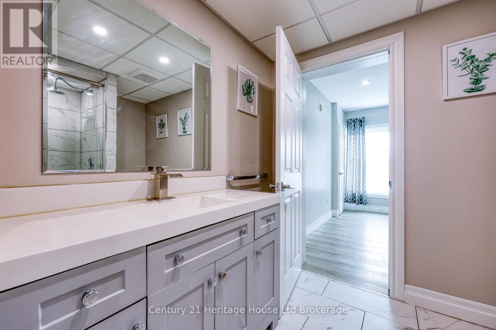 729 Hounsfield Street, Woodstock (Woodstock - South), Ontario  N4S 1P3 - Photo 27 - X12851848