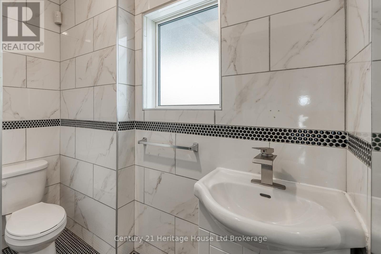 729 Hounsfield Street, Woodstock (Woodstock - South), Ontario  N4S 1P3 - Photo 30 - X12851848