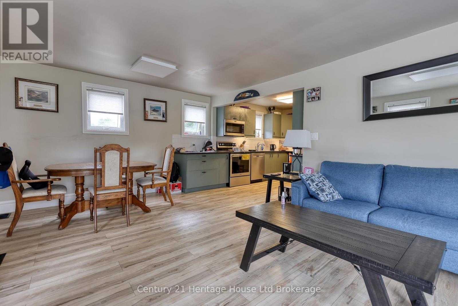 729 Hounsfield Street, Woodstock (Woodstock - South), Ontario  N4S 1P3 - Photo 7 - X12851848