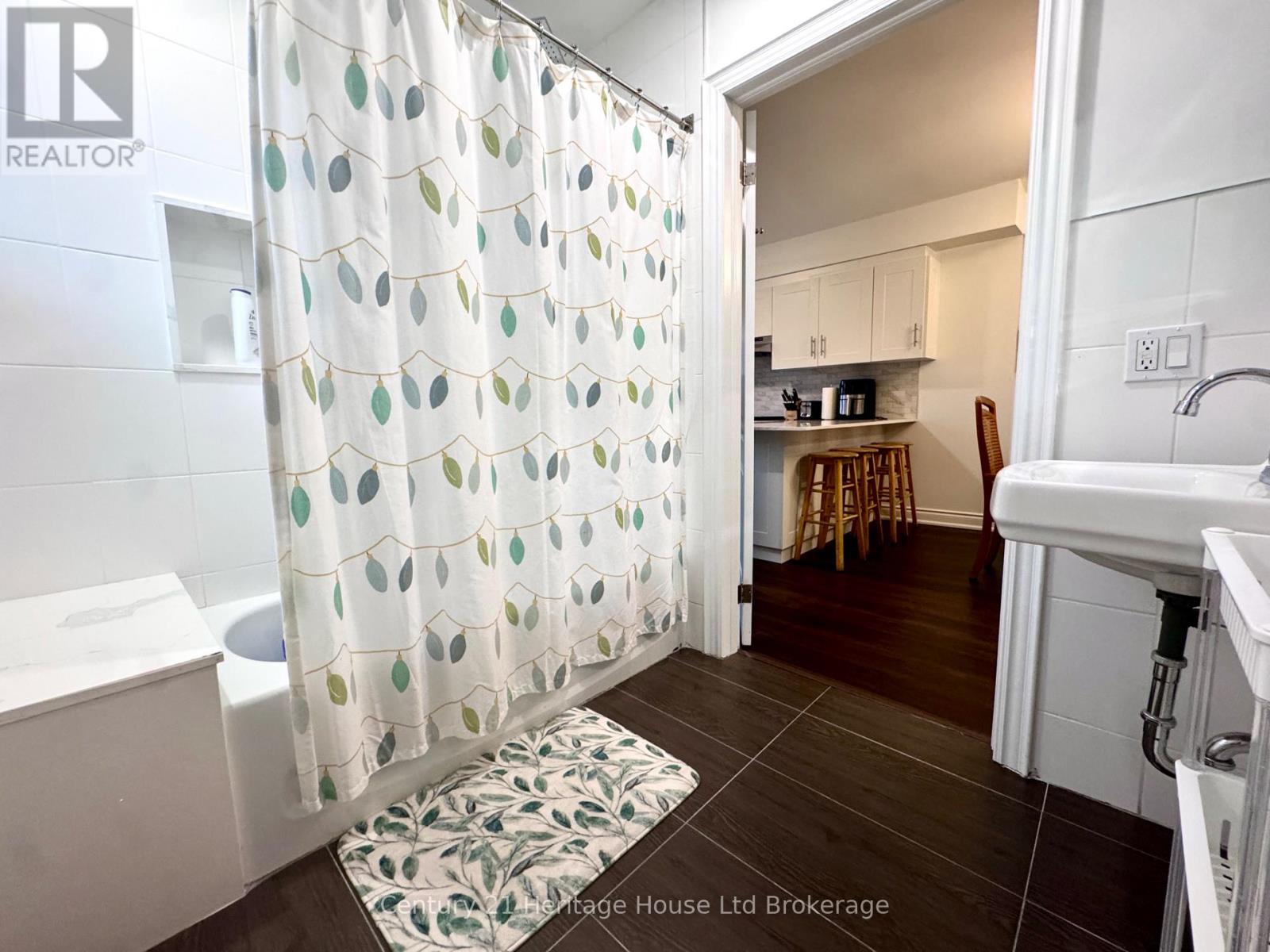 5138 Willmott Street, Niagara Falls (Cherrywood), Ontario  L2E 2A3 - Photo 13 - X12852758